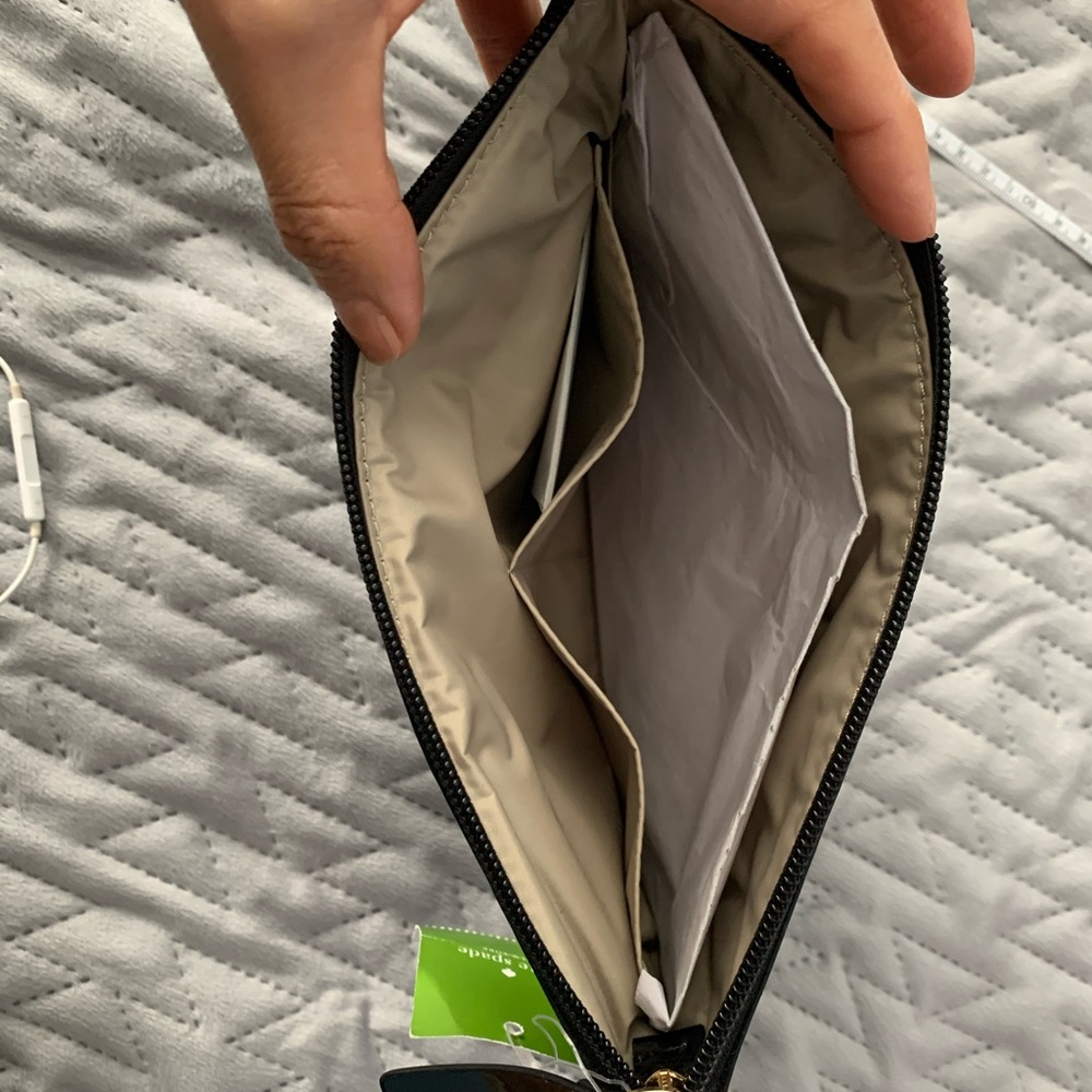 Kate Spade Large Pouch - Picture 4 of 4
